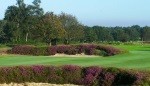 Bunkers sobre el nuevo campo de golf de Walton Health 