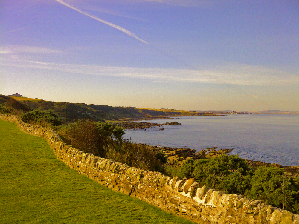 Wall of the 7th hole at the Kittocks