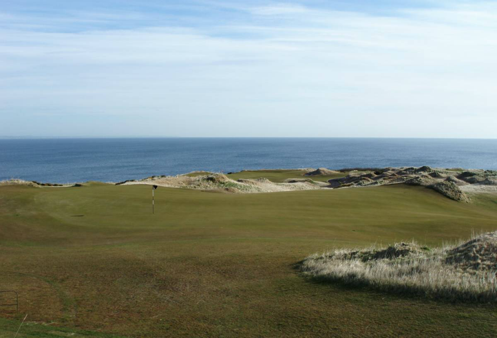 Green on the 2nd hole at the Castle Course in St Andrews