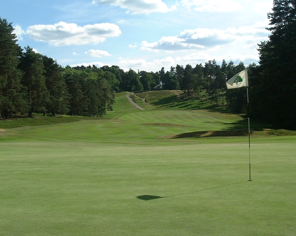 Downhill Par 4 on the Old Course at Sunningdale golf club