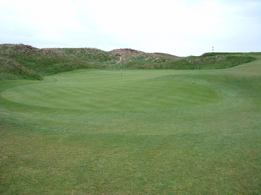 Undulated green at Western Gailes Undulated green at Western Gailes