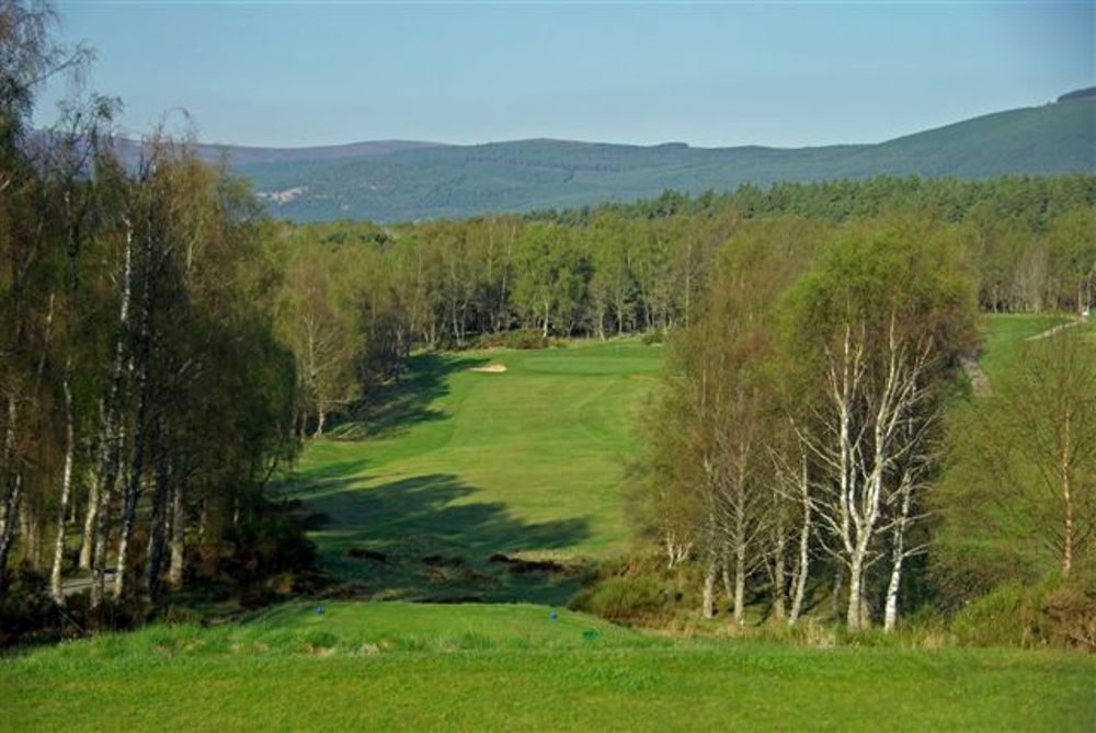Elevated tee Par 4 at Boat of Garten golf course