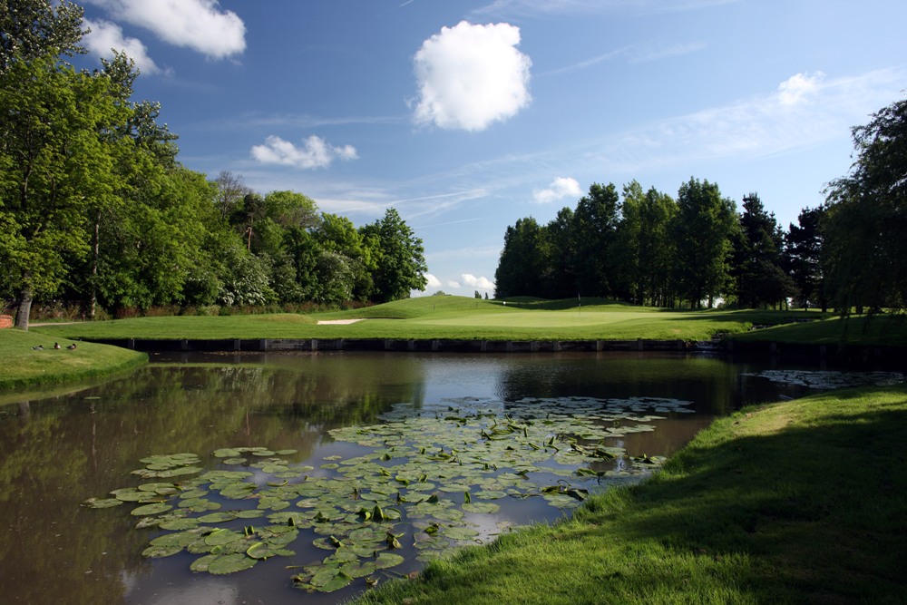 Lake and green on the Brabazon course at the Belfry