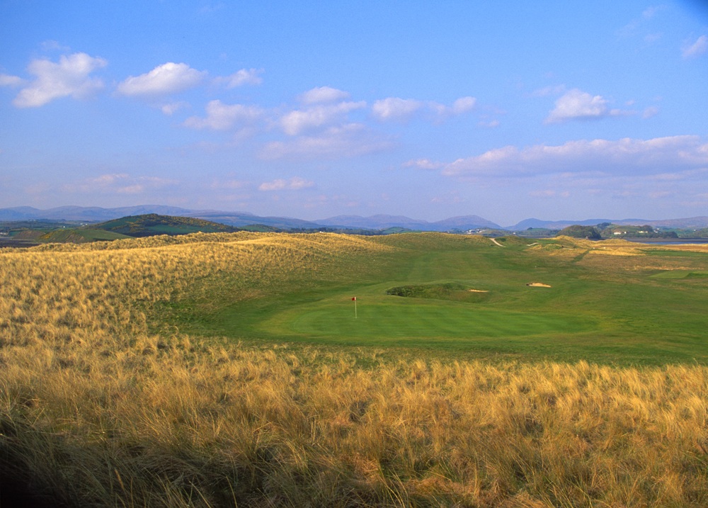 Par 4 at the Donegal golf course