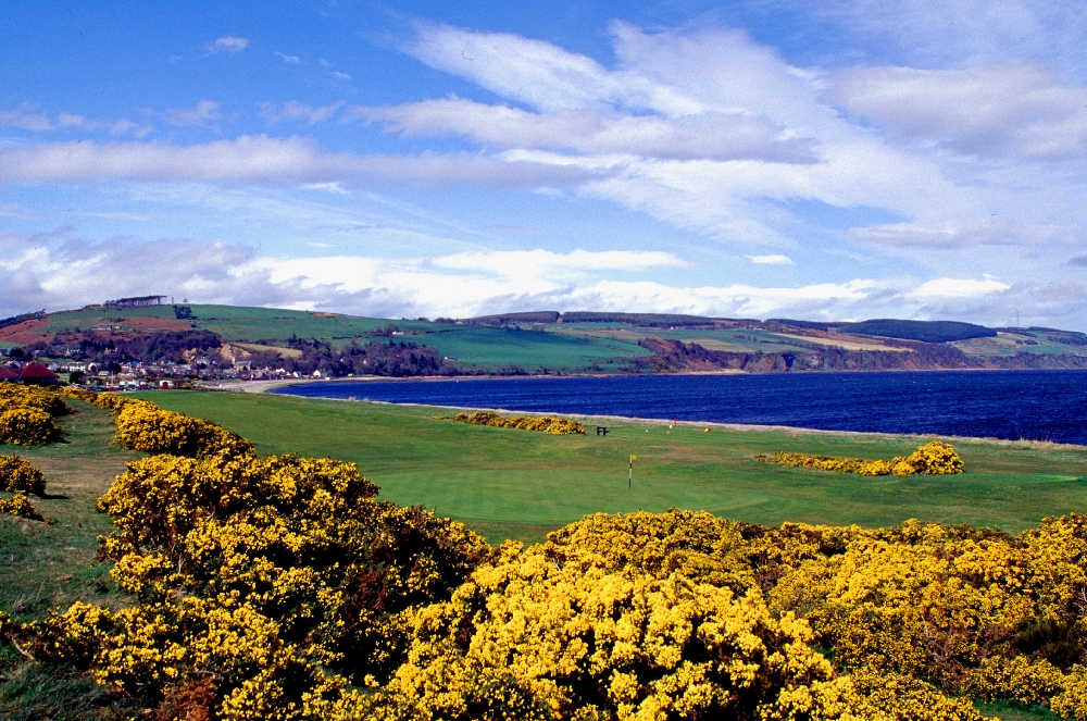 Par 4 at Fortrose and Rosemarkie golf course 