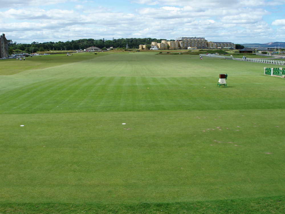1st hole of the Old Course at St Andrews