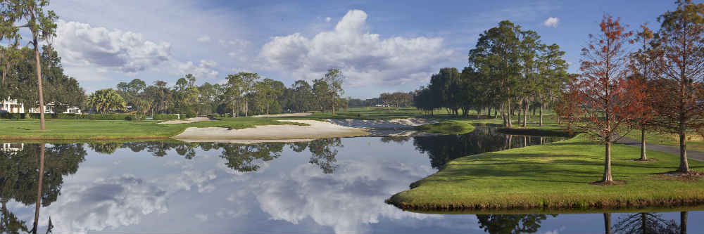 Point d'eau sur le trou 17 de Bay Hill en Floride 