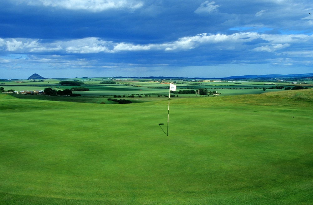 Elevated green at Gullane n°2