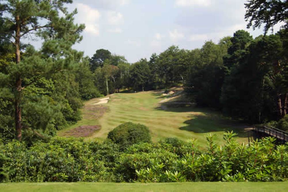 Narrow fairway at Addington