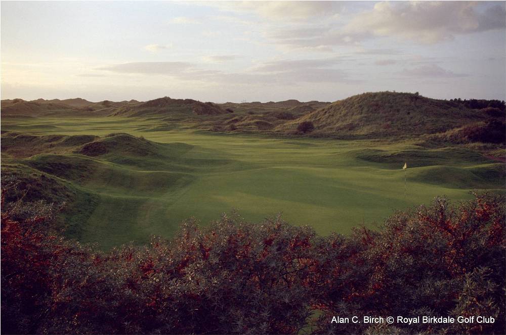 Back of a Par 5 hole on the Royal Birkdale golf course