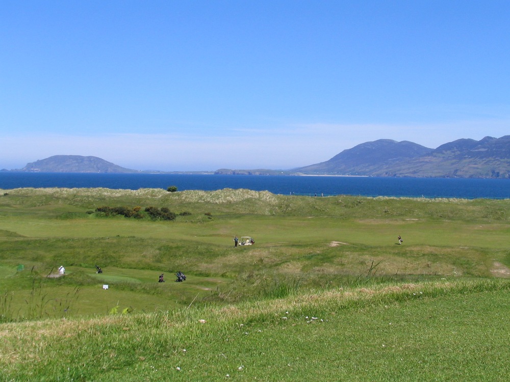 Sea at the Portsalon golf course