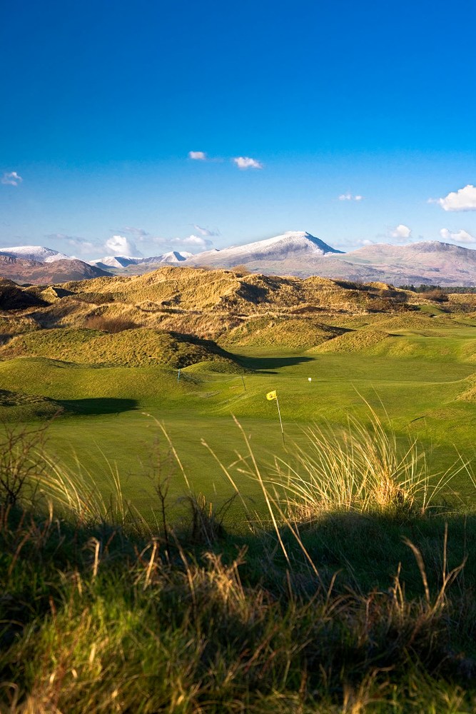 Dunes and mountains at Royal Porthcawl