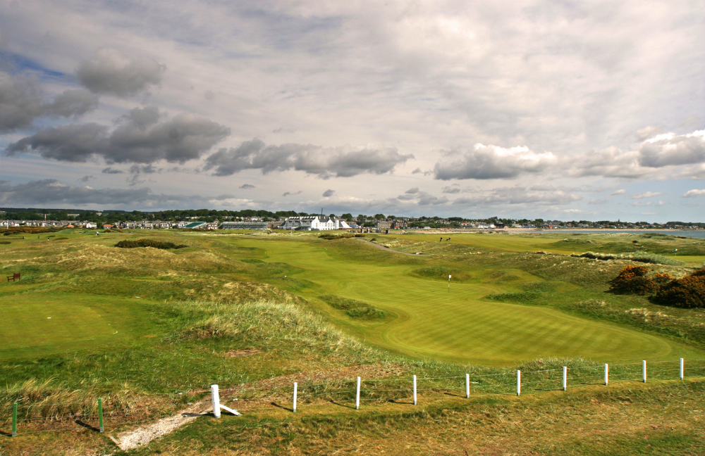 2nd hole of the Championship at Carnoustie Golf Links