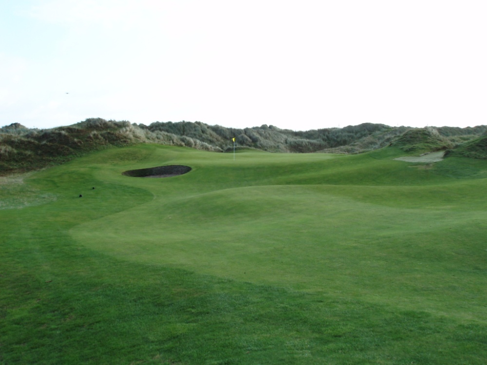 Par 4 at Portmarnock golf links