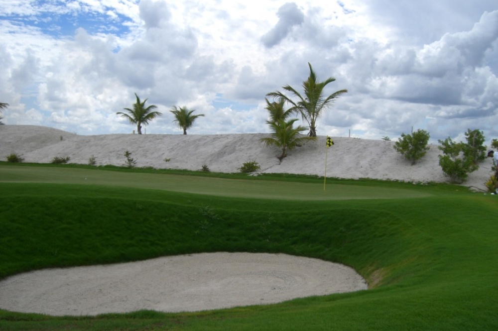 Green bunker on the Iberostar golf course