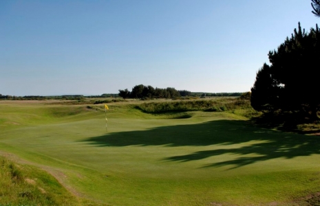 Large green at Glasgow Gailes Large green at Glasgow Gailes