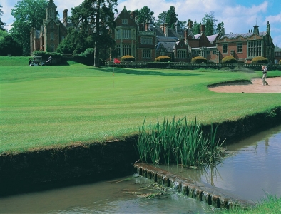 18th green at The Rolls of Monmouth golf course