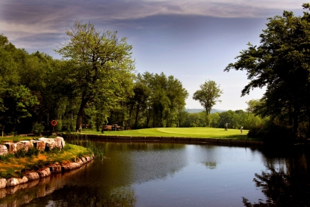 Par 3 on the Wales National course at the Vale resort