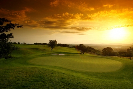 Elevated green on the Roman Road at Celtic Manor