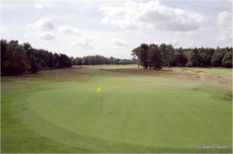 Large green on the Alwoodley golf course