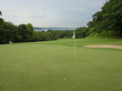 Elevated green at the Sao Paulo golf course