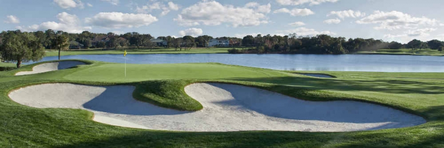 Bunker et point d'eau à Bay Hill sur le trou 5