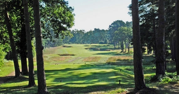 Tee and narrow fairway at West Hill golf course