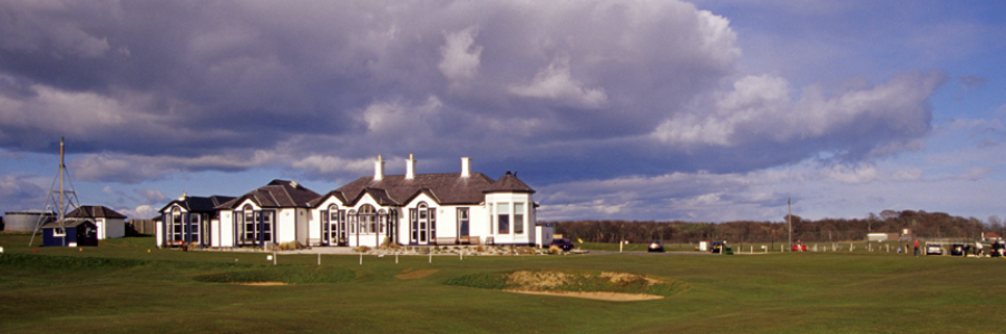 Clubhouse at Elie Golf course