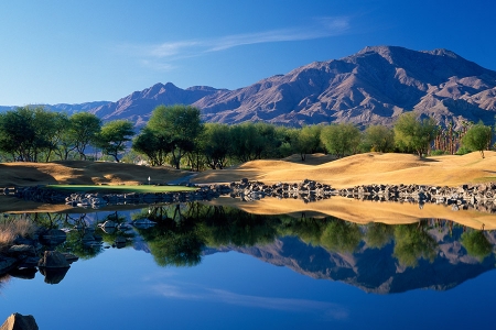Reflet sur un point d'eau à la Quinta en Californie 