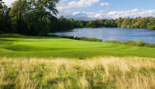 Challenging Par 3 with water at Bearwood Lakes golf course