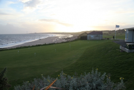 Putting green at Lundin Links