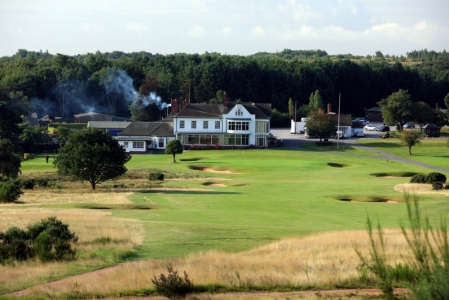18th hole and Club House at Notts Hollinwell