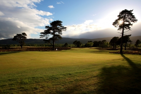 10th green at the Spey Valley golf course