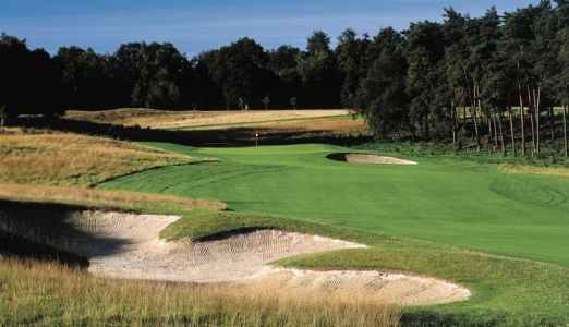 Large fairway bunker at Bearwood Lakes golf course