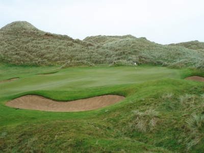 Ondulated green at Doonbeg golf course Trump International Golf Links