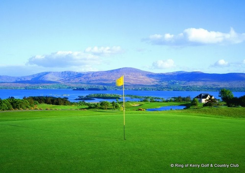 Elevateed green of Ring of Kerry course
