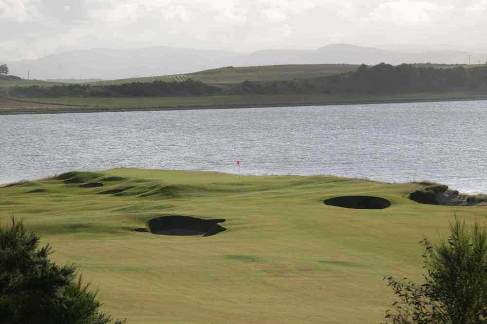 3rd hole with tiny green at Castle Stuart