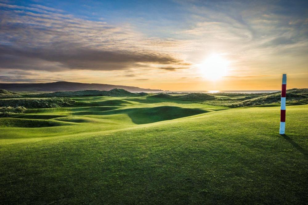 Sunset at Machrie Golf course