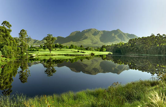 Green et obstacle d'eau sur le parcours de Fancourt 'Outeniqua'